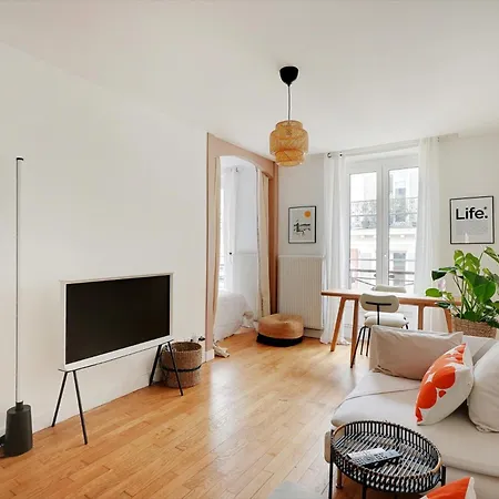 2p à Paris, Rue Rodier - Proche De L'opéra Garnier Parigi